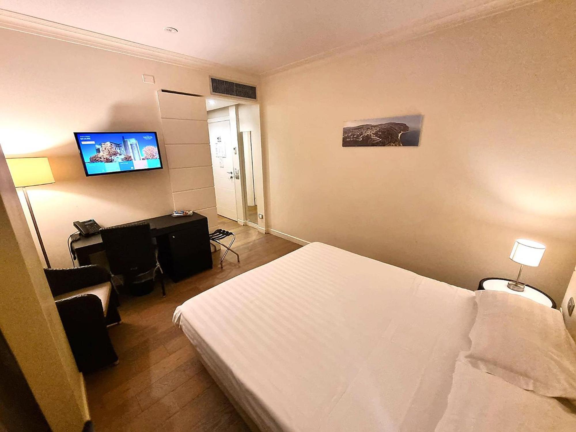 Tag Hotel